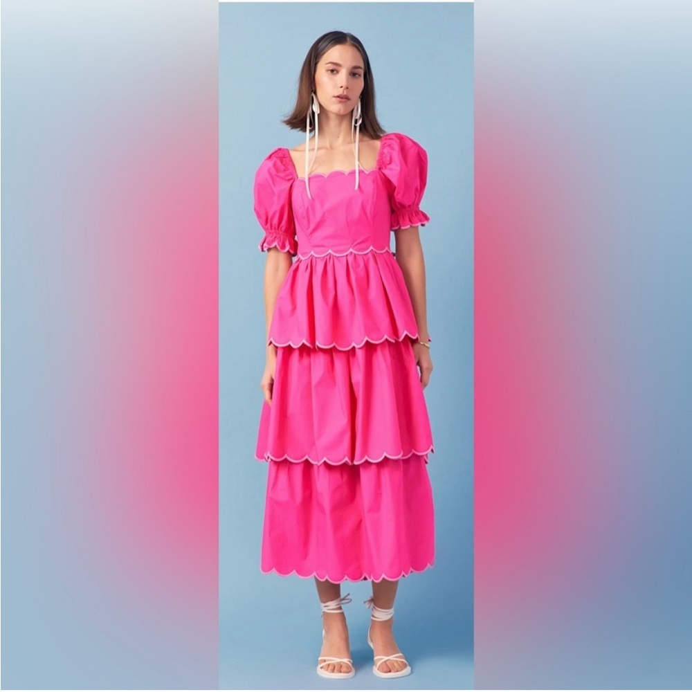 English Factory Tiered Scalloped Pink Dress Size Medium New feminine ruffle‎